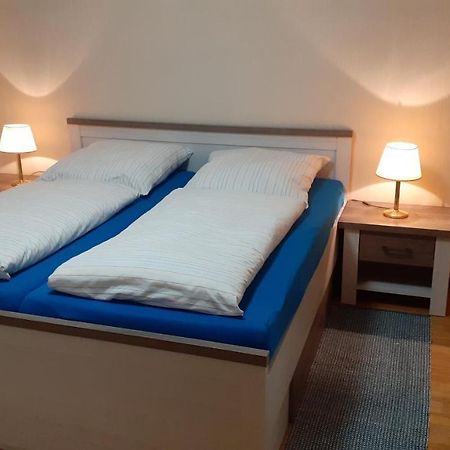 Preisbewusste Ferienwohnung Fuer 2 Personen U. Kleinkind Utarp Exterior foto