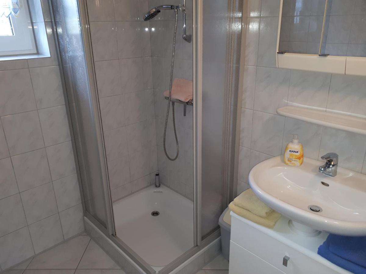 Preisbewusste Ferienwohnung Fuer 2 Personen U. Kleinkind Utarp Exterior foto